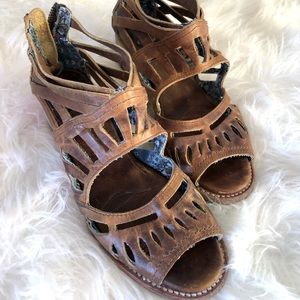 Freebird Ponce Sandals Sz 8 Brown